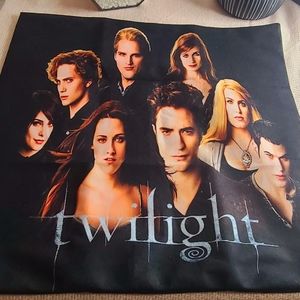 Twlight pillow case 16×16 black new without tags